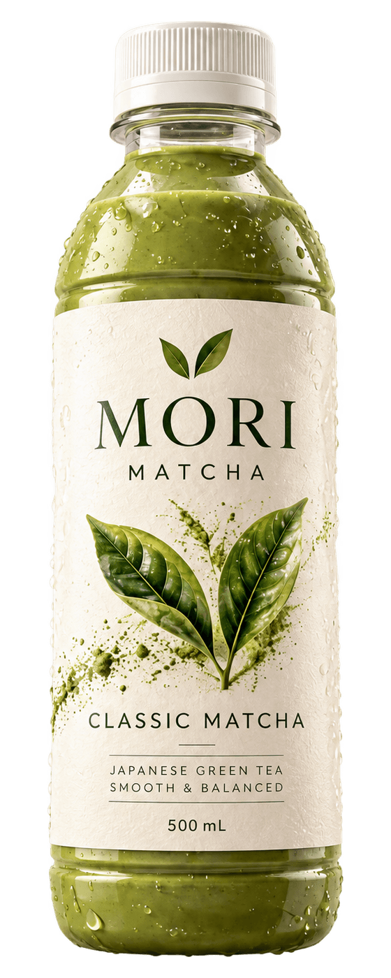 Bouteille MORI Classic Matcha, boisson vert tendre et étiquette crème aux feuilles de thé